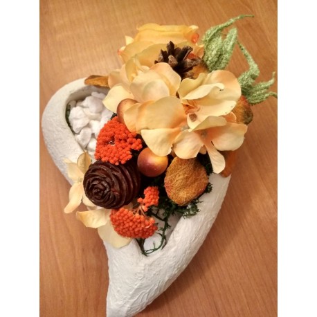 Serce doniczka. Figurka ogrodowa i dekoracje betonowe. www.alimar24.pl