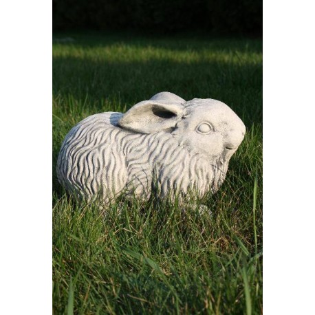 Figurka ogrodowa betonowa Zajączek Zając leżący www.alimar24.pl