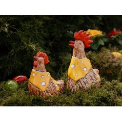 Kura z apaszką żółtą 19 cm - mała- wyrób ceramiczny