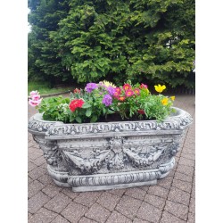 Duża betonowa donica ogrodowa prostokątna