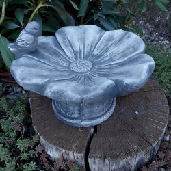 Poidło dla ptaków Poidełko Kwiat z ptaszkiem Figurka ogrodowa betonowa