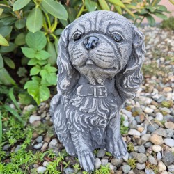 Cavalier mały piesek Figurka dekoracyjna ogrodowa