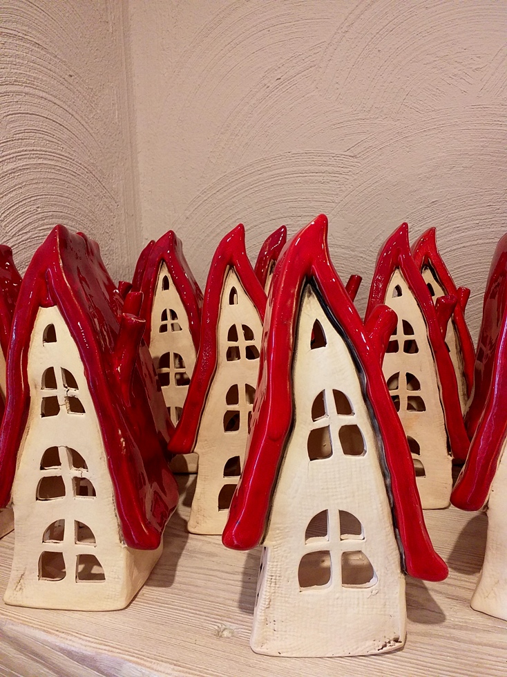 domek leśny ceramiczny