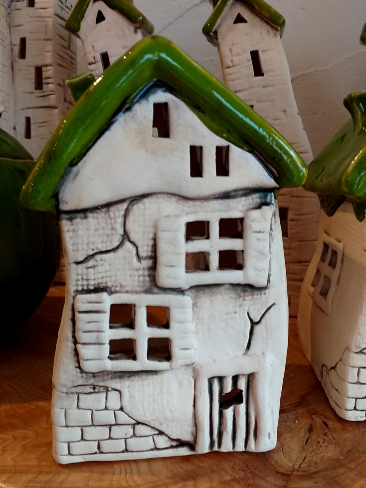 domek z elewacją ceramika